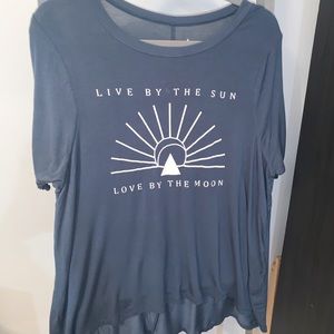 Peaceful Warrior Blue Graphic Tee High Low Small